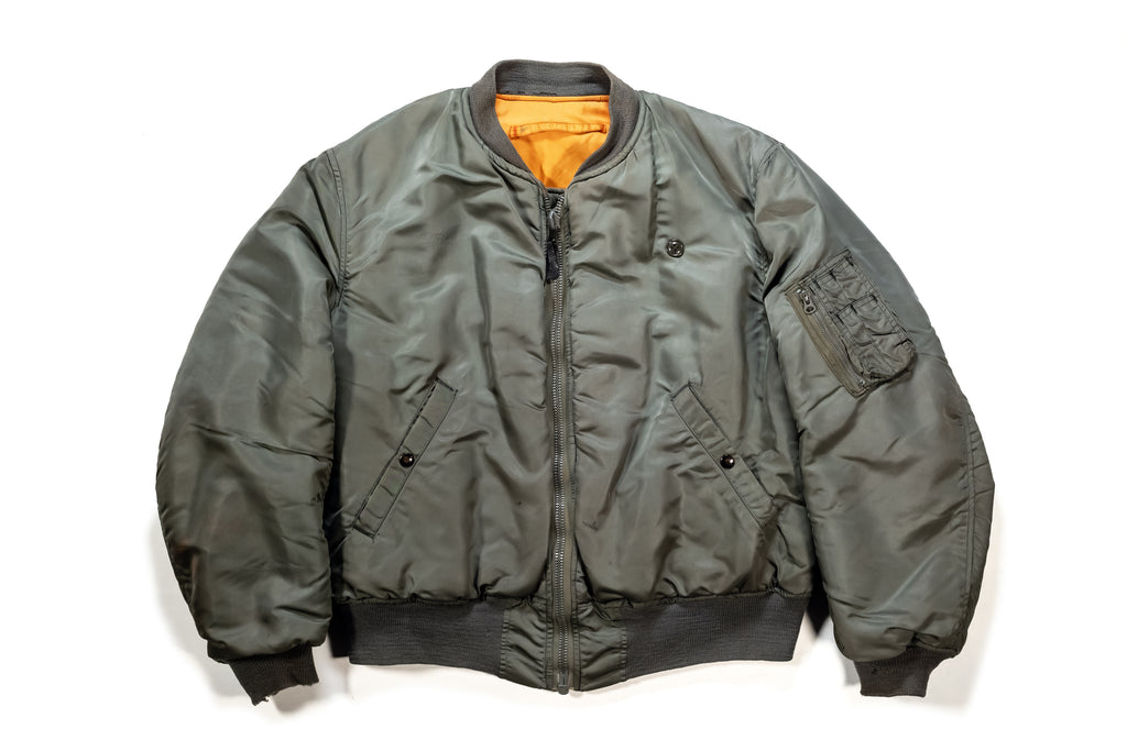 洋書 American Flight Jackets,Airmen &Aircraft USAF Flight Jacket MA-1 1964 Vietnam. – Le Zouave Shop