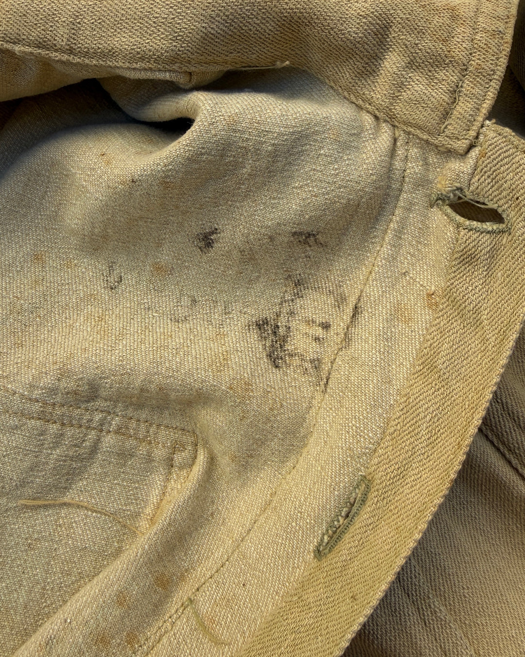 WW1  / 1918 U.S Army Beige Denim Pullover Shirt.