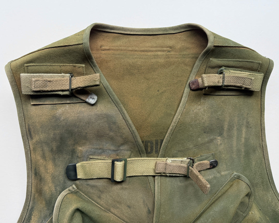 WW2 / D-Day U.S Army Assault Carrier Vest Movie Production 1997 Saving Private Rayn.