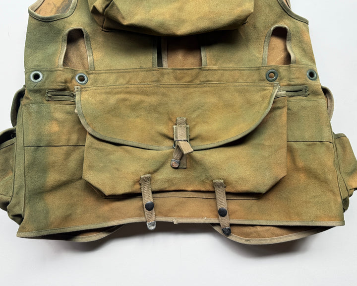 WW2 / D-Day U.S Army Assault Carrier Vest Movie Production 1997 Saving Private Rayn.