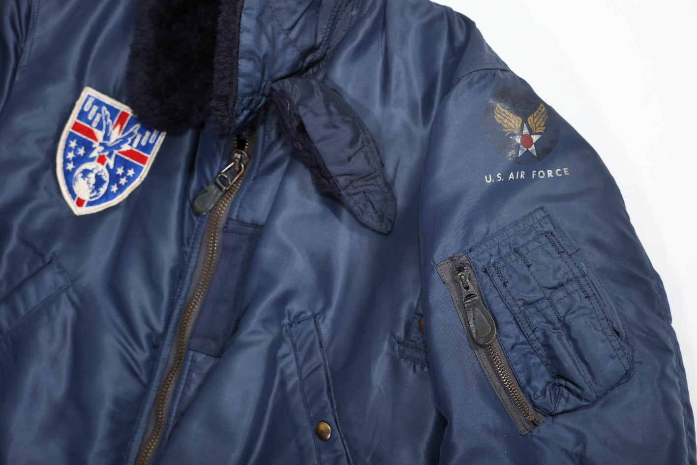 1950's USAF B-15 C Flight Jacket Patched Korean War. – Le 1950's USAF B-15 C Flight Jacket Patched Korean War. – Le