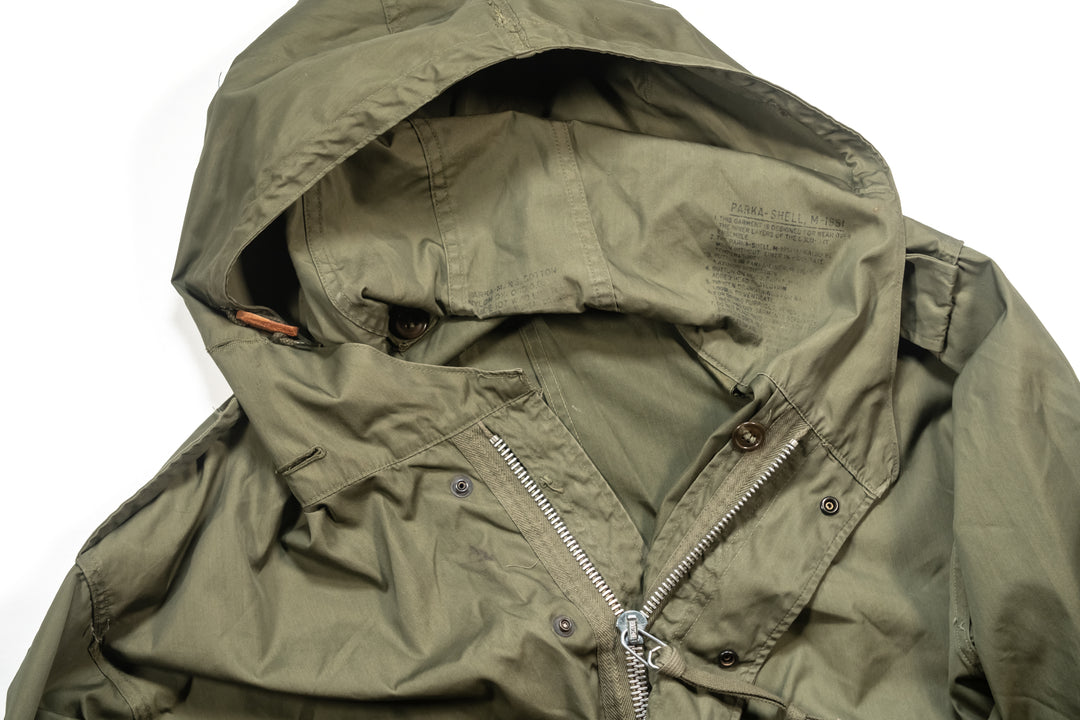 U.S Army M-1951 Parka Fish Tail Korean War Small Deadstock.