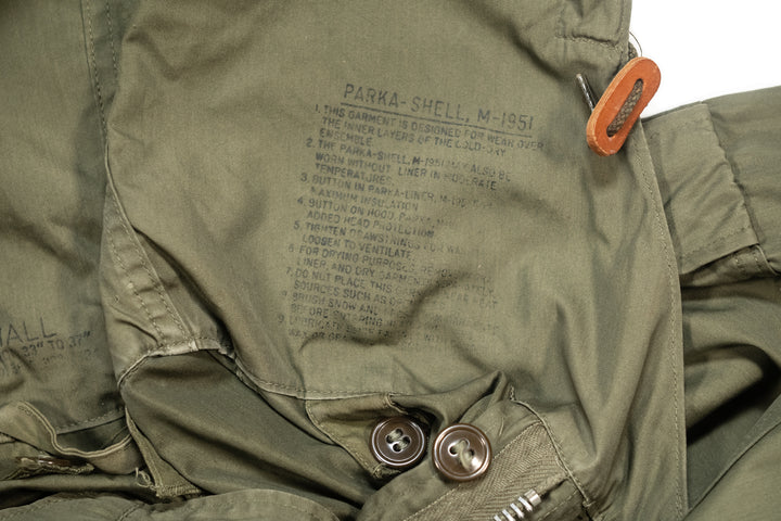 U.S Army M-1951 Parka Fish Tail Korean War Small Deadstock.