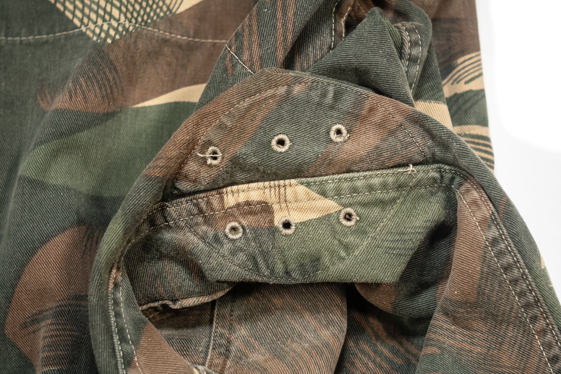 Indian Army Paratrooper Camouflaged Denison Smock 1970's. – Le Indian Army Paratrooper Camouflaged Denison Smock 1970's. – Le